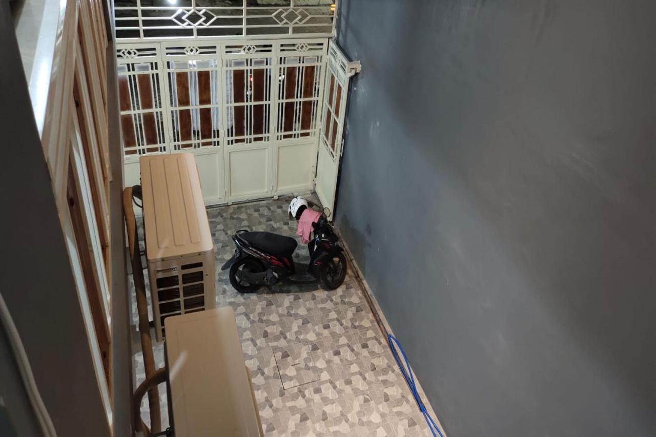 Oyo 91209 Arjuna Residence Syariah Sby Surabaya Esterno foto